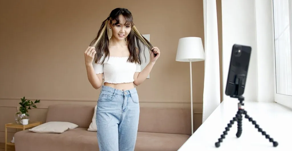 8 Tiktok Marketing Tactics Examples