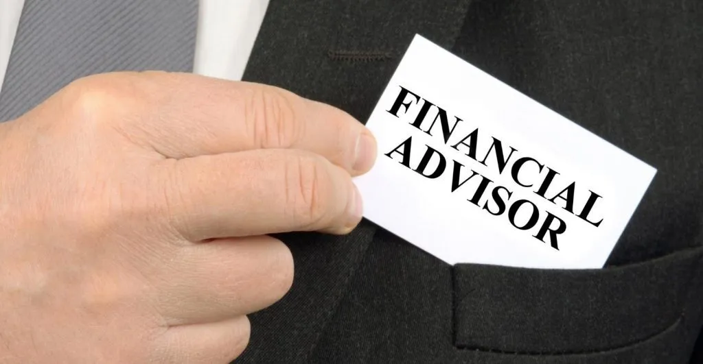 Get A Complete Information About On Financial Advisor Charge For The Service