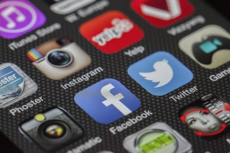How to hack a Facebook account? Facebook Hacks